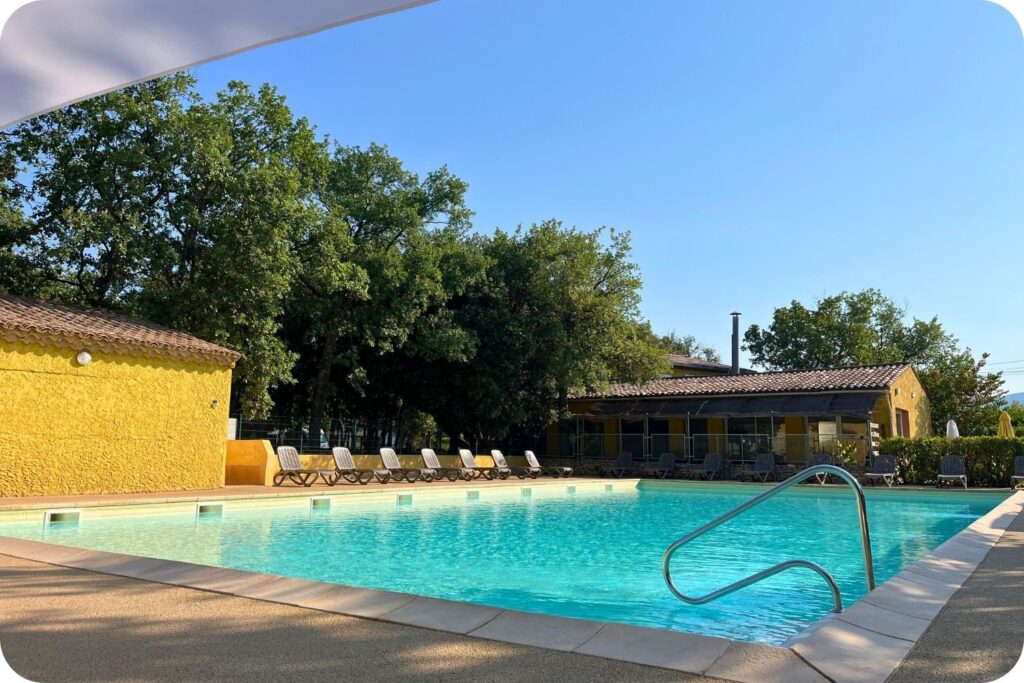 Piscine camping les Chênes Blancs